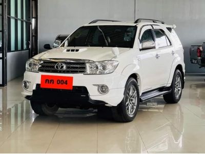 TOYOTA FORTUNER 3.0 TRD 4WD SPORTIVO A/T ปี 2010 รูปที่ 2